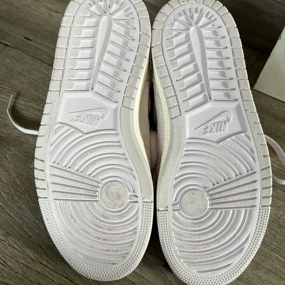 Jordan Zoom Air CMFT "Venice Sail" sneakers US8 women’s - Picture 5 of 9